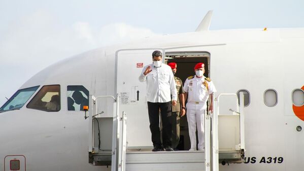 El presidente de Venezuela, Nicolás Maduro Moro, a su llegada al aeropuerto Internacional de Managua Augusto C. Sandino, a pocas horas del acto de juramentación del presidente Daniel Ortega, para el período 2022-2027 - Sputnik Mundo