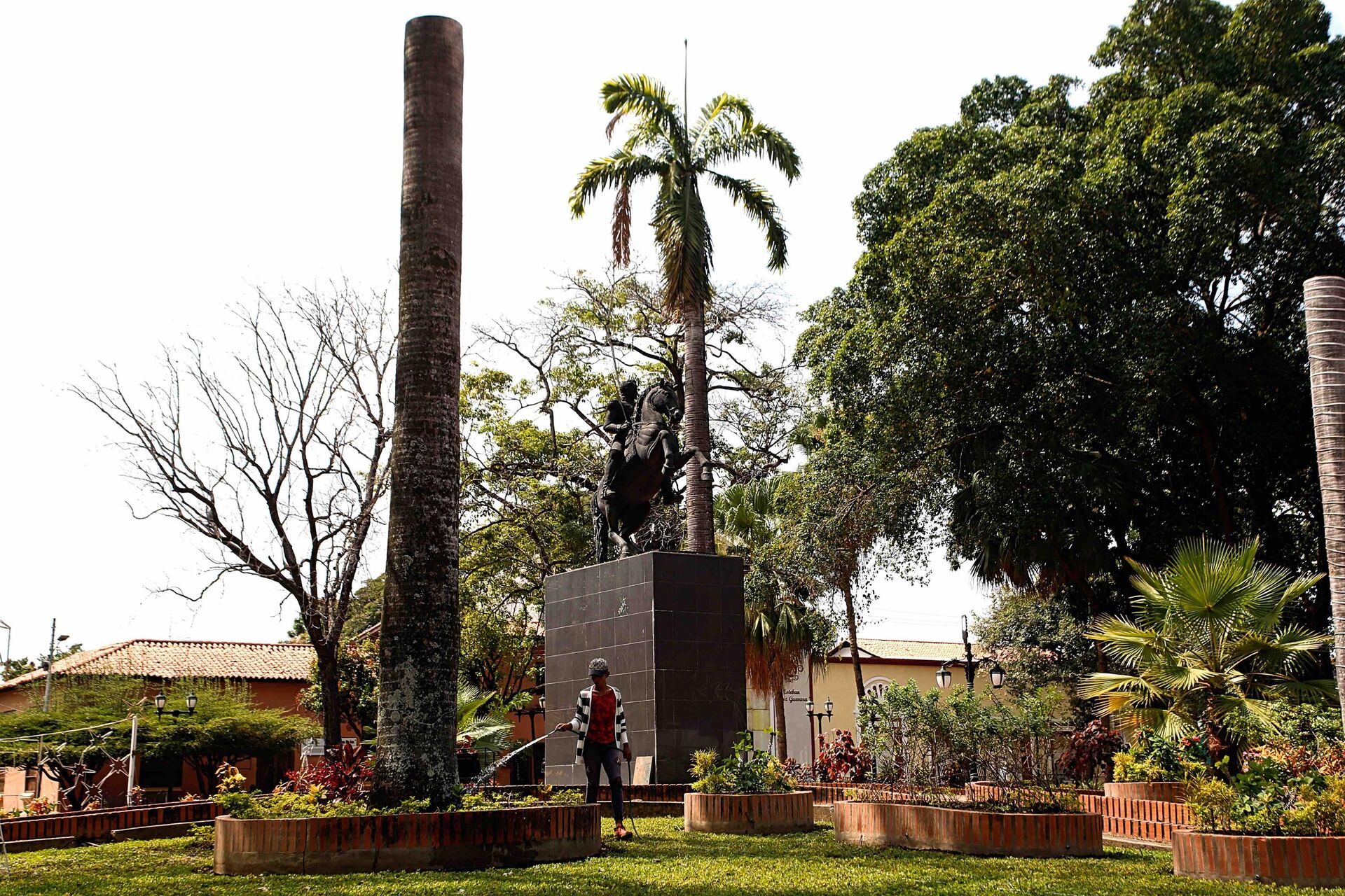 Plaza Bolívar de Barinas, huérfana en la mañana poselectoral - Sputnik Mundo, 1920, 11.01.2022