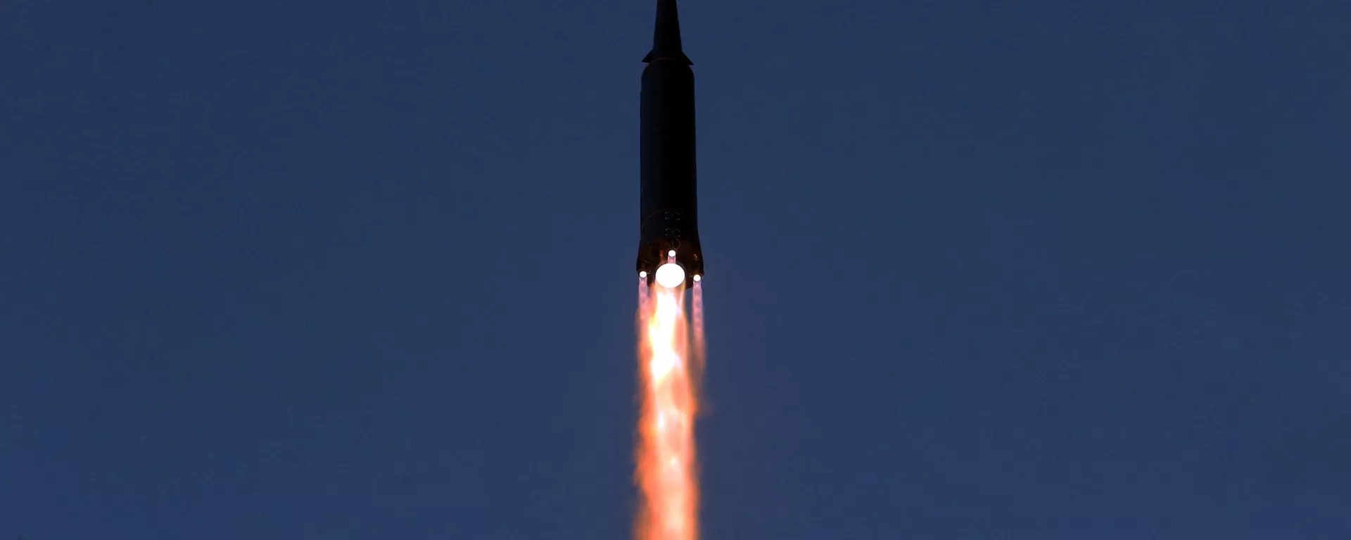 Запуск ракеты в КНДР Запуск ракеты в КНДР - Sputnik Mundo, 1920, 12.01.2022