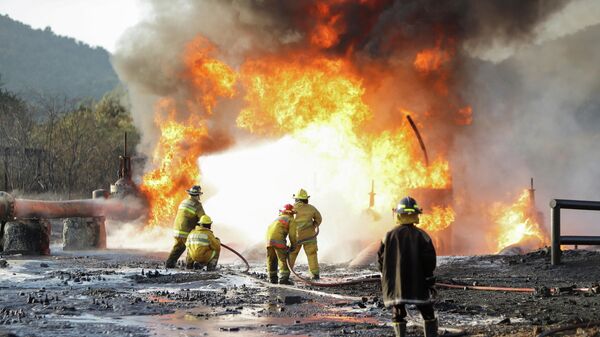 Explosión en ducto de combustible en Venezuela - Sputnik Mundo