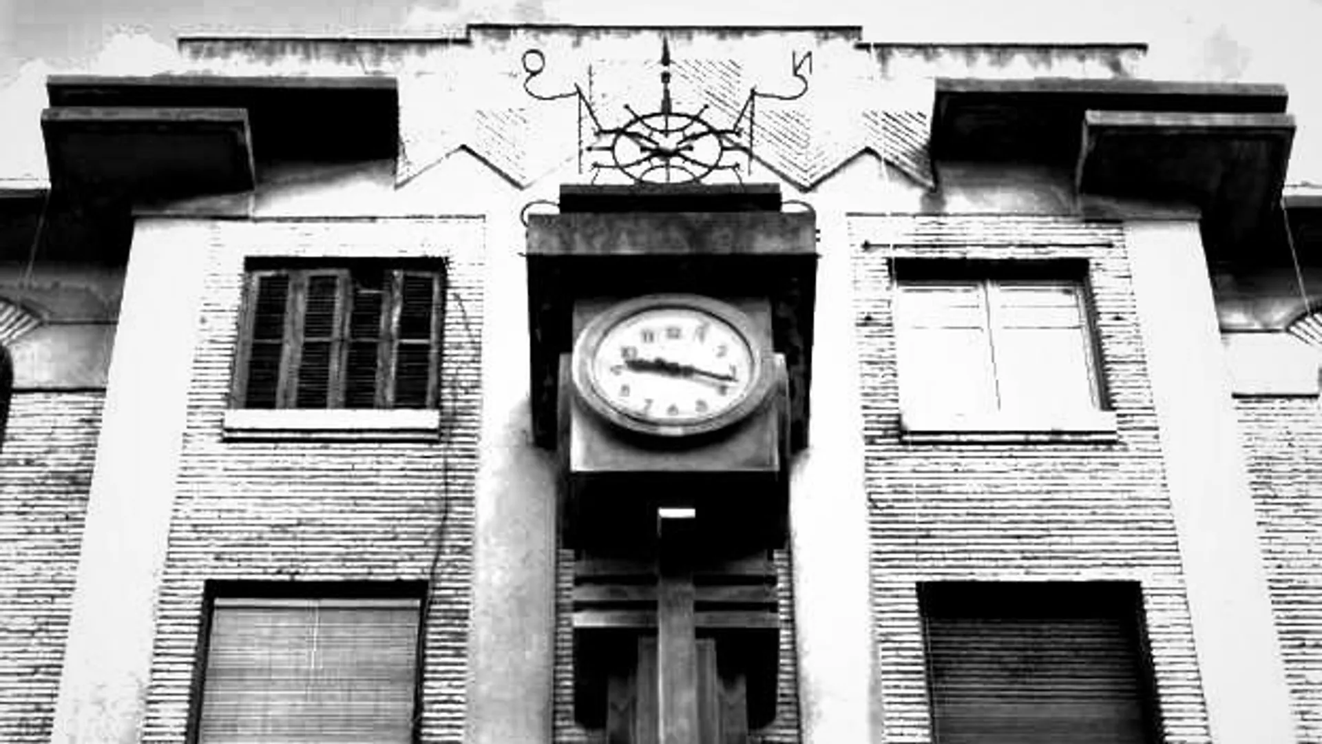 Reloj de la estación de Pamplona Reloj de la estación de Pamplona - Sputnik Mundo, 1920, 16.01.2022