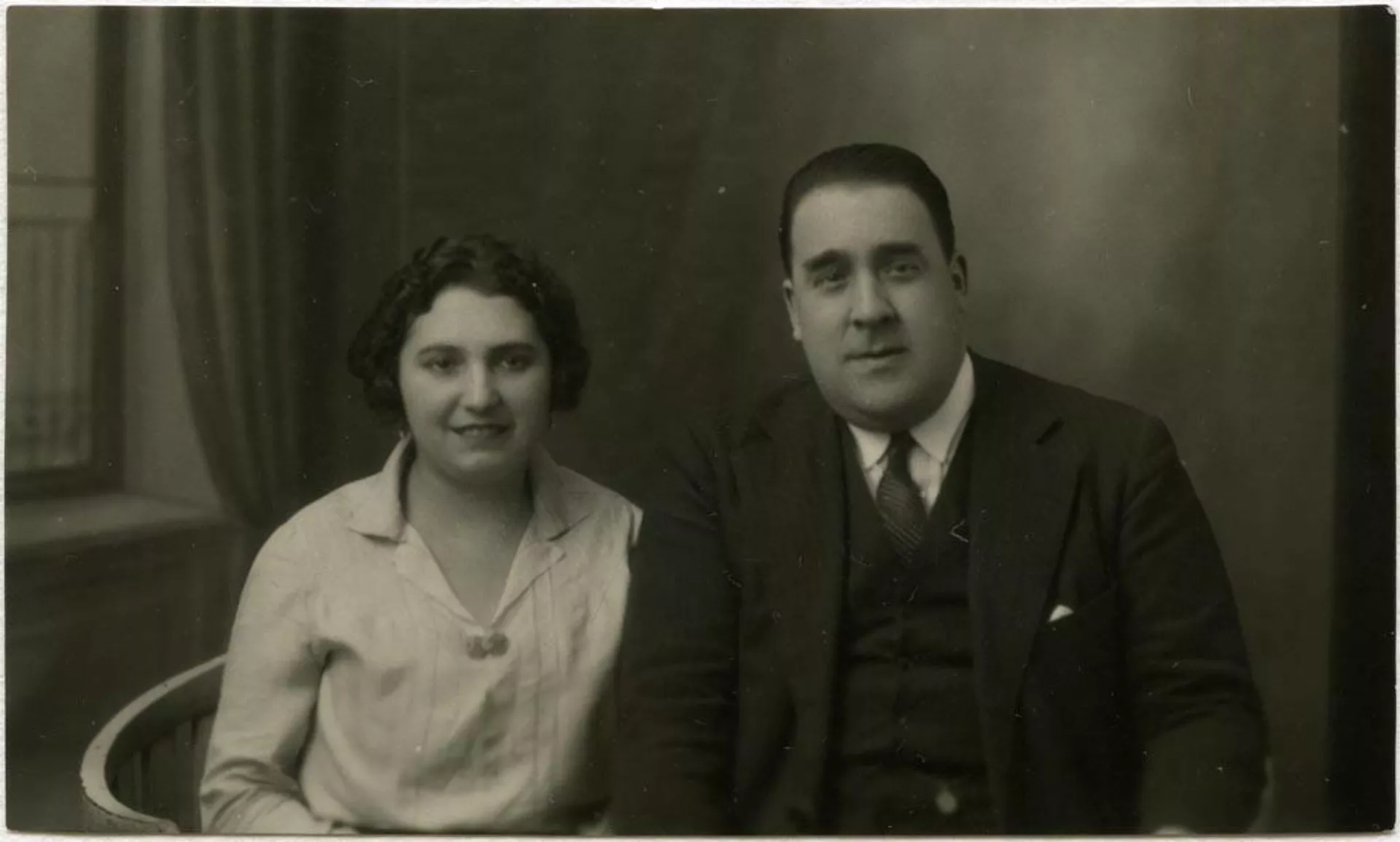Natalio Cayuela y su mujer, Amparo, en una foto familiar Natalio Cayuela y su mujer, Amparo, en una foto familiar - Sputnik Mundo, 1920, 13.01.2022