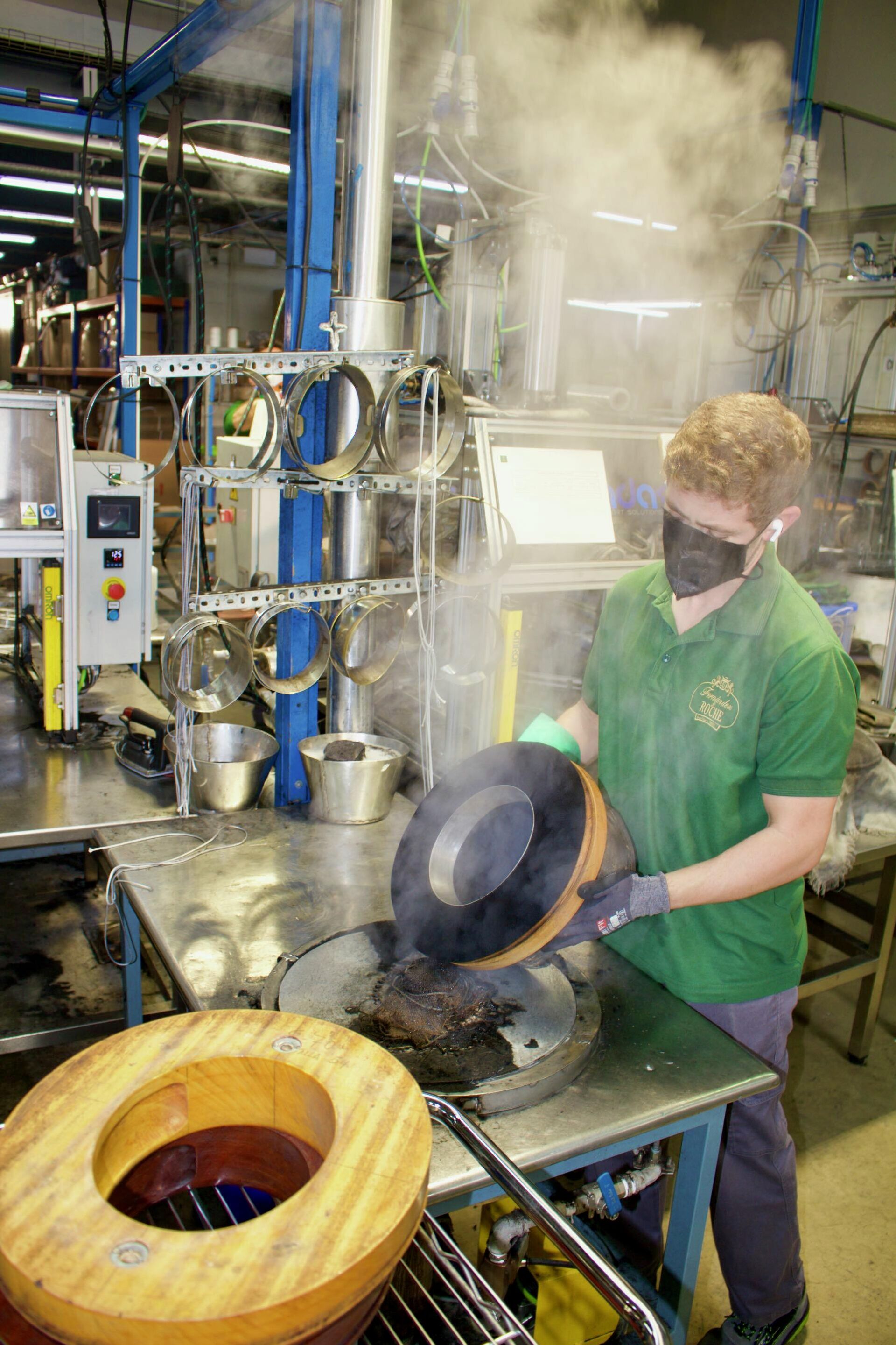 Prensa de vapor manual - Sputnik Mundo, 1920, 14.01.2022