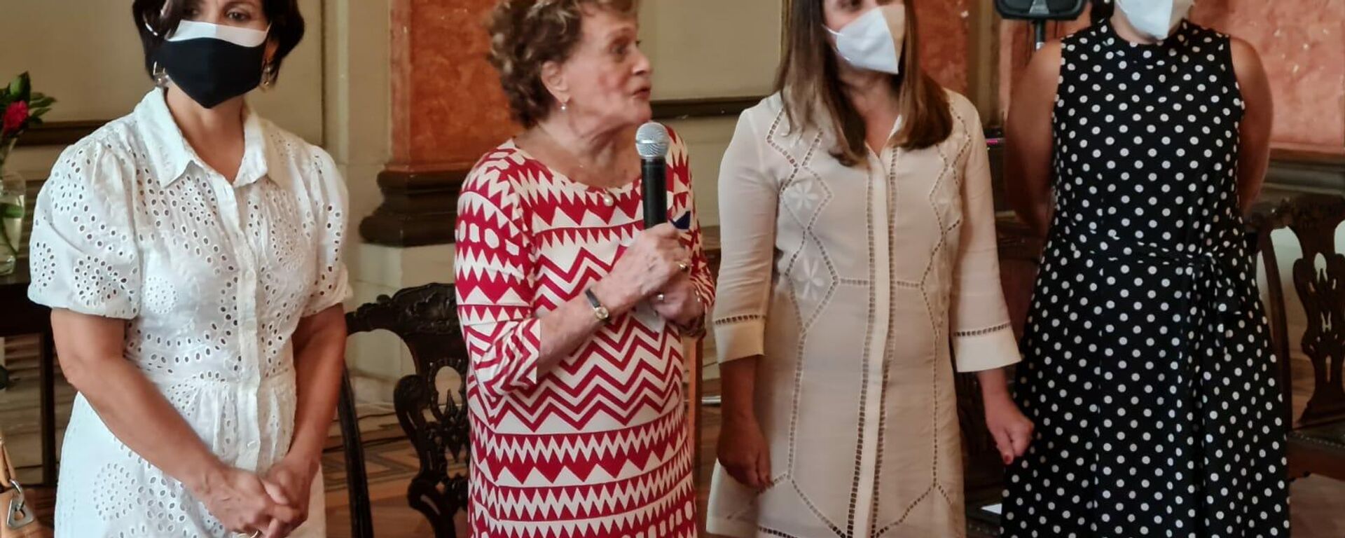 La bailarina de origen ruso Tatiana Leskova es condecorada por el Gobierno brasileño - Sputnik Mundo, 1920, 13.01.2022