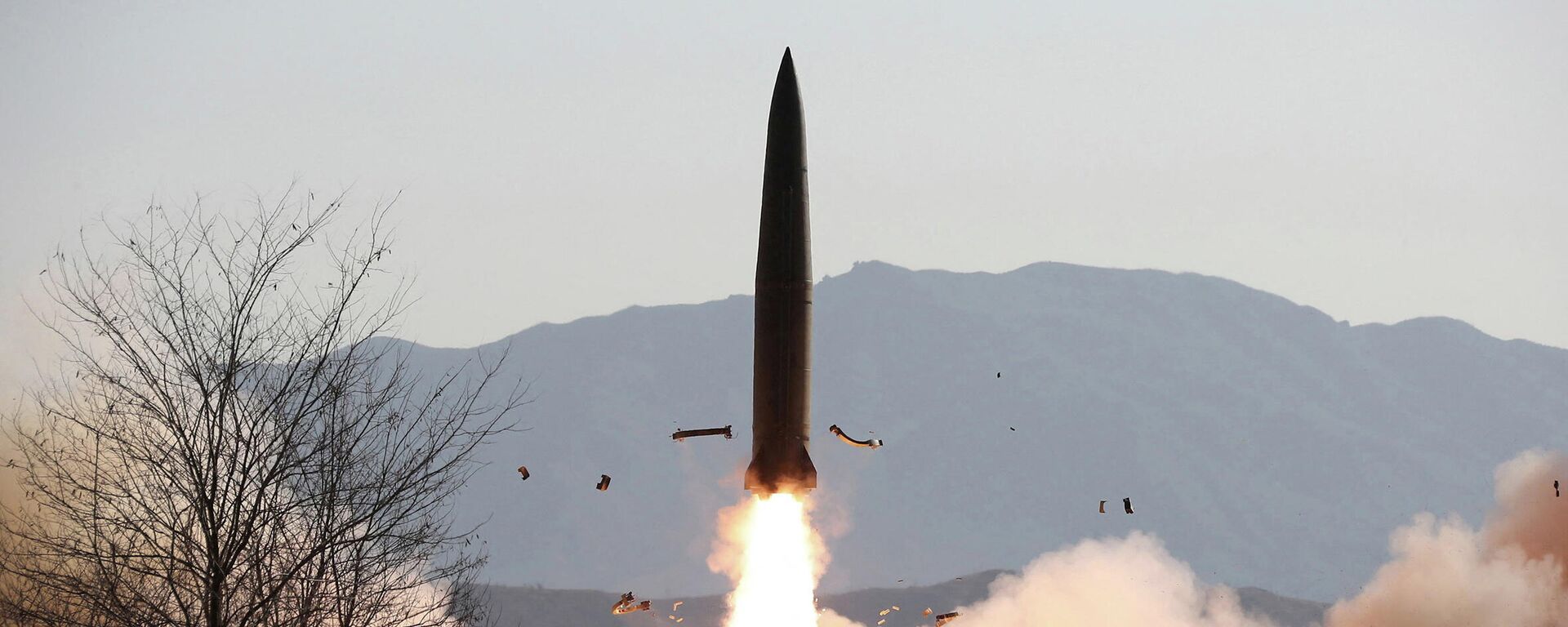 Una prueba del sistema de misiles ferroviarios de Corea del Norte - Sputnik Mundo, 1920, 31.01.2022