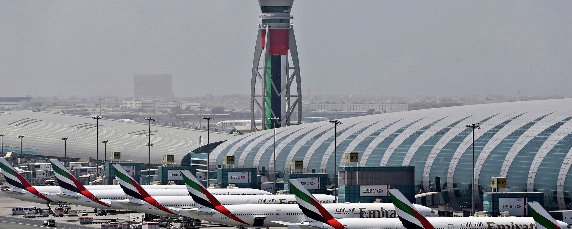  Aeropuerto Internacional de Dubai - Sputnik Mundo, 1920, 18.01.2022