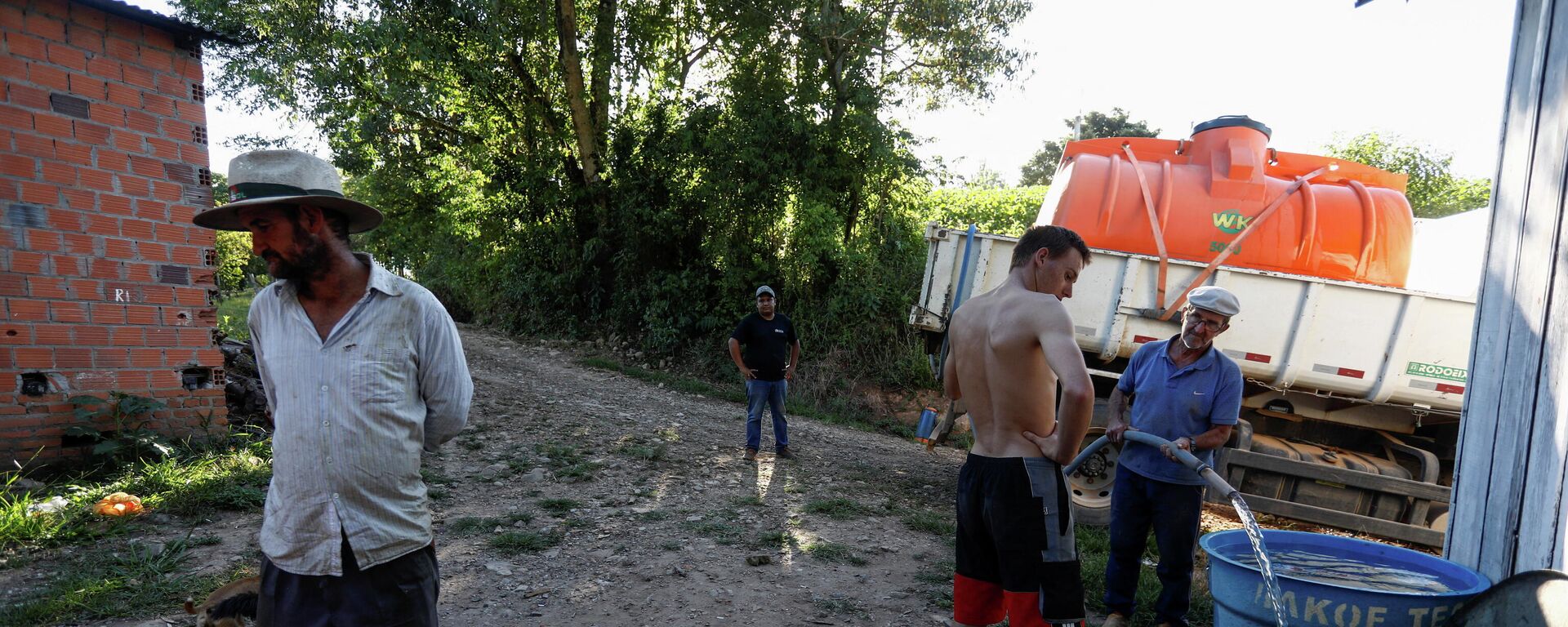 Vecinos del municipio de Passa Sete, estado de Rio Grande do Sul, Brasil - Sputnik Mundo, 1920, 18.01.2022