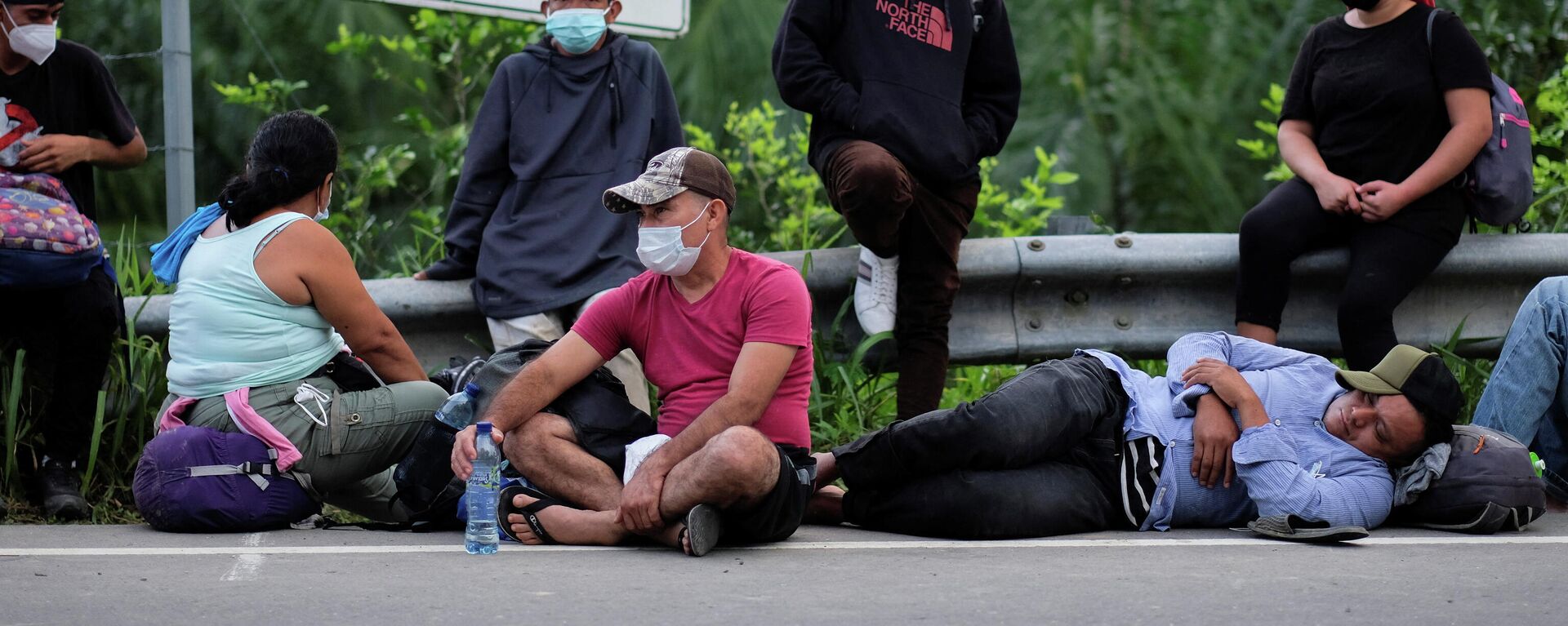 Caravana de migrantes en la frontera entre Honduras y Guatemala - Sputnik Mundo, 1920, 19.01.2022