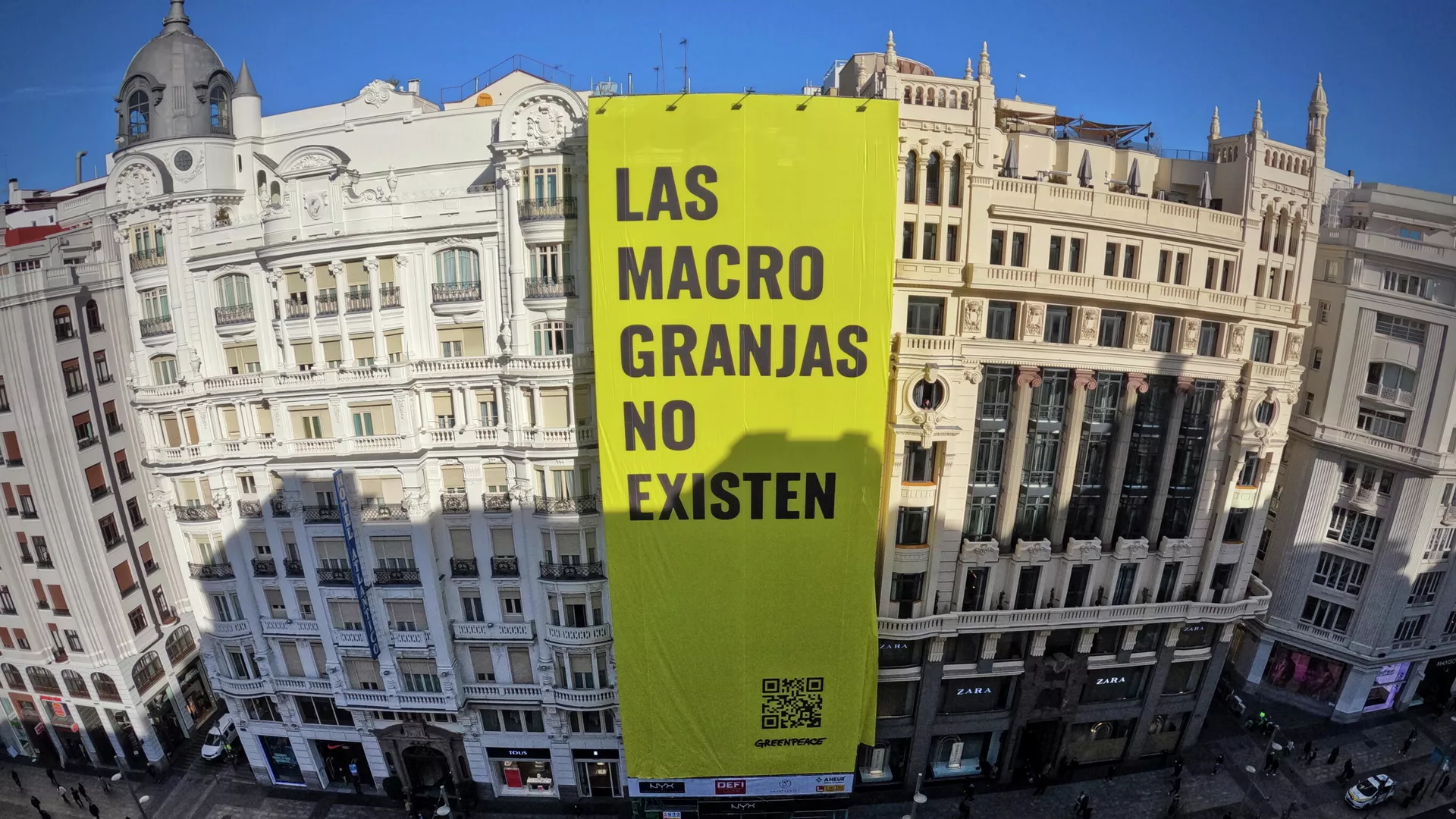 Pancarta de Greenpeace en la Gran Vía de Madrid sobre las macrogranjas Pancarta de Greenpeace en la Gran Vía de Madrid sobre las macrogranjas - Sputnik Mundo, 1920, 19.01.2022