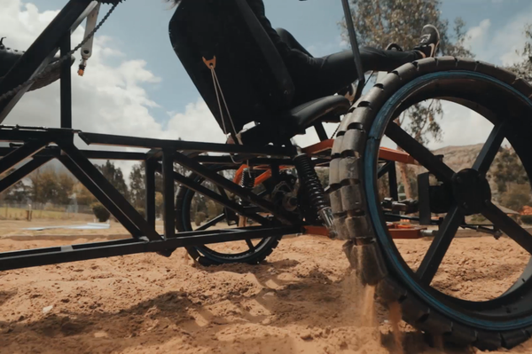 Estudiantes bolivianos construyen un 'rover' para sorprender a la NASA - Sputnik Mundo