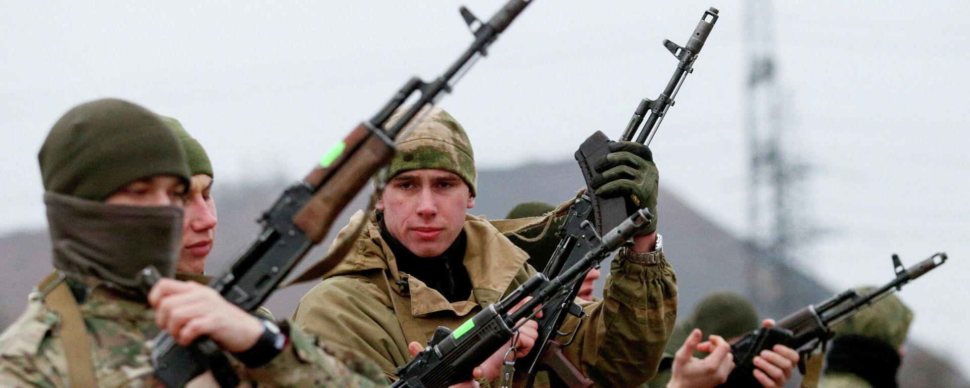 Militares de la autoproclamada República Popular de Donetsk  - Sputnik Mundo, 1920, 17.02.2022