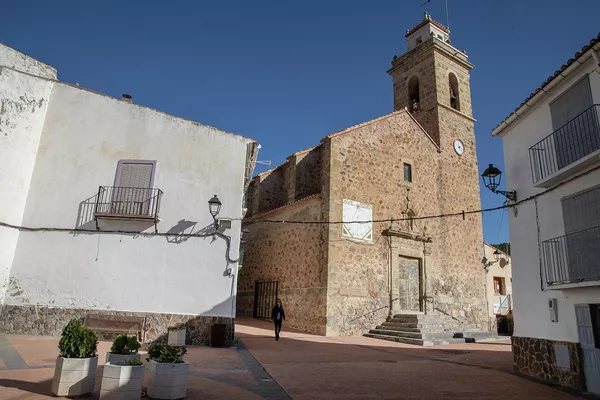 Iglesia de Torralba del Pinar, en la provincia de Castellón y parte de la Ruta 99 Iglesia de Torralba del Pinar, en la provincia de Castellón y parte de la Ruta 99 - Sputnik Mundo