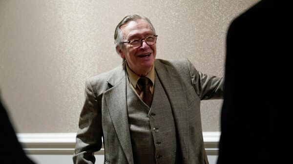  El escritor Olavo de Carvalho, una especie de gurú del bolsonarismo - Sputnik Mundo