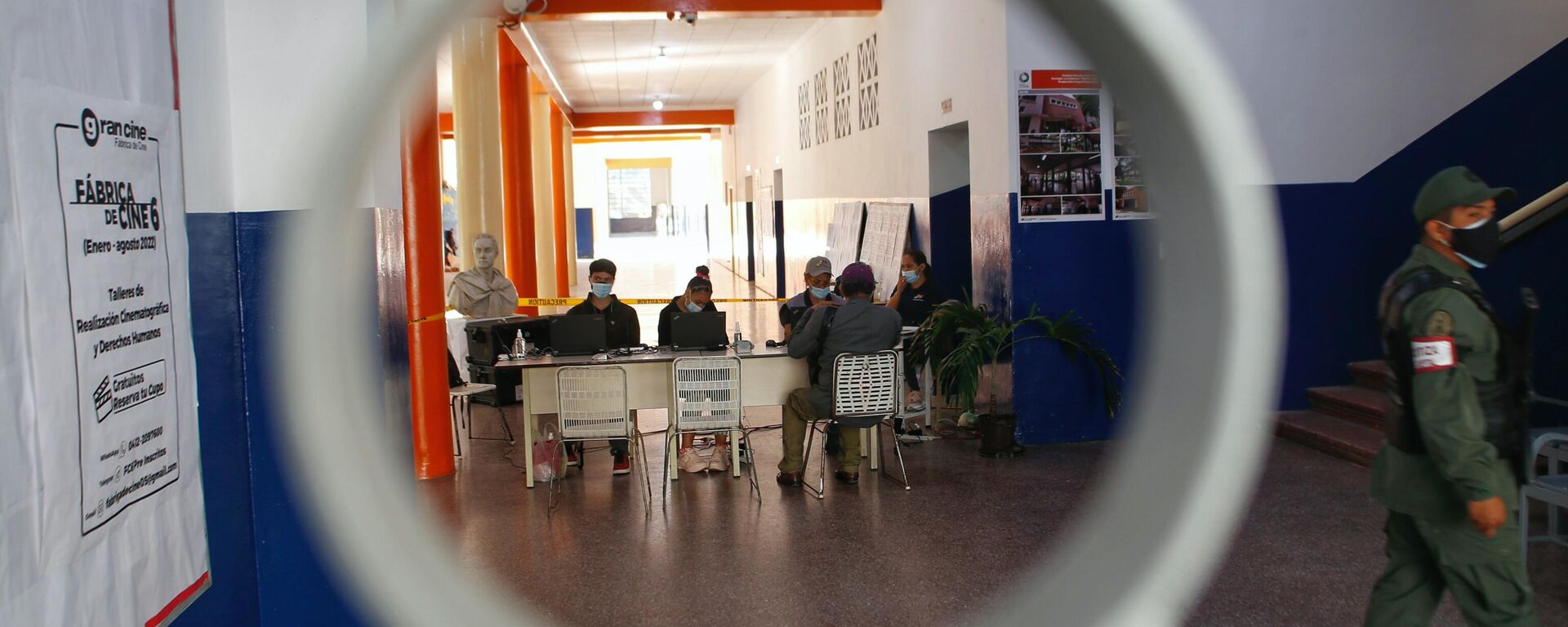 1.200 puntos de recolección de firmas fueron activados por el poder electoral este 26 de enero - Sputnik Mundo, 1920, 27.01.2022