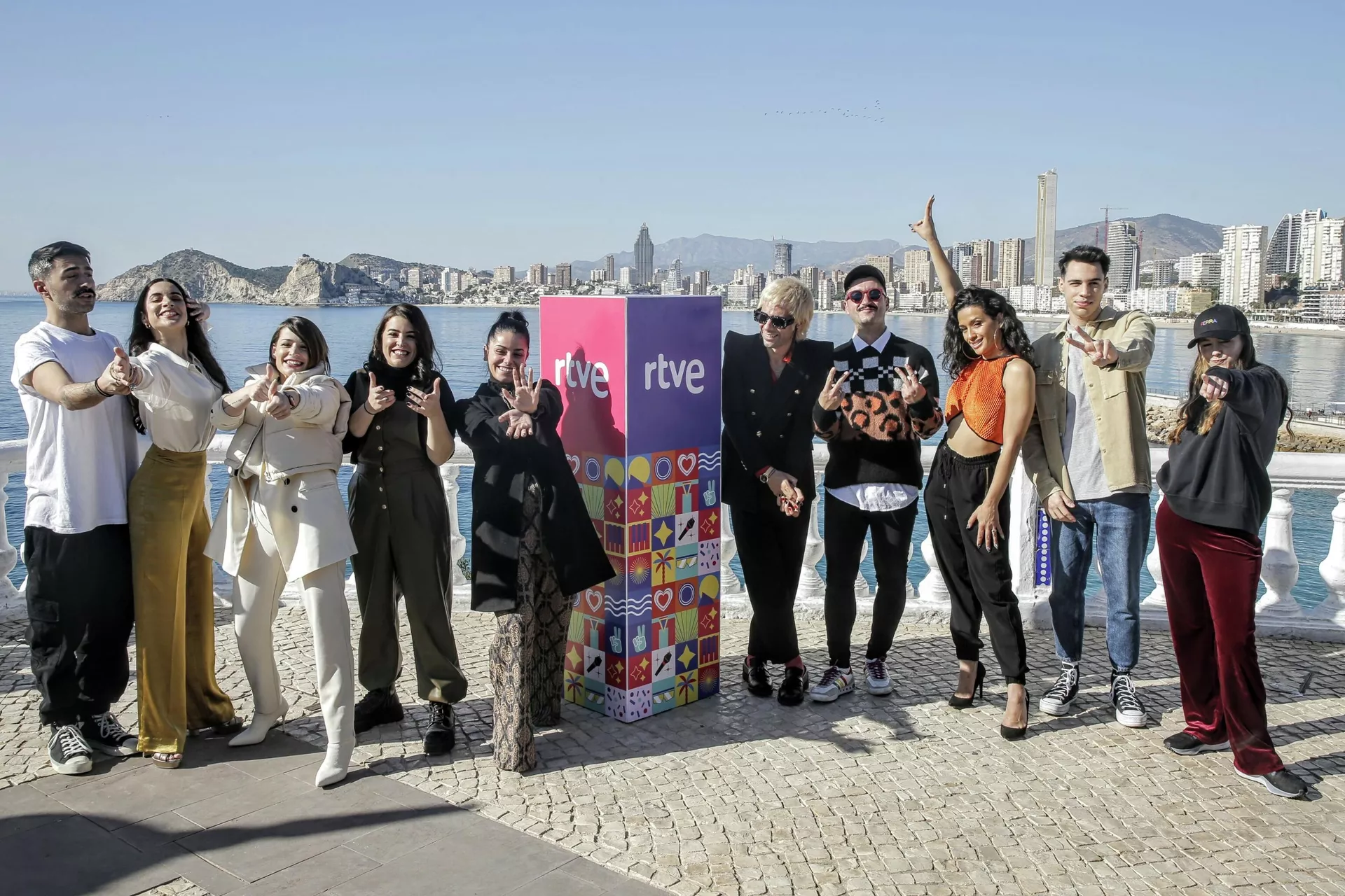 De izquierda a derecha, Rayden, Blanca Paloma, Tanxugueiras, Varry Brava, Chanel, Xeinn y Rigoberta Bandini. De izquierda a derecha, Rayden, Blanca Paloma, Tanxugueiras, Varry Brava, Chanel, Xeinn y Rigoberta Bandini. - Sputnik Mundo, 1920, 28.01.2022