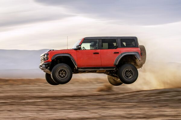 2022 Ford Bronco Raptor Wildtrak - Sputnik Mundo