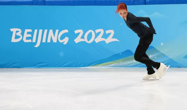 La rusa Alexandra Trusova en una sesión de entrenamiento previa a la competición de patinaje artístico por equipos de los XXIV Juegos Olímpicos de Invierno. La rusa Alexandra Trusova en una sesión de entrenamiento previa a la competición de patinaje artístico por equipos de los XXIV Juegos Olímpicos de Invierno. - Sputnik Mundo