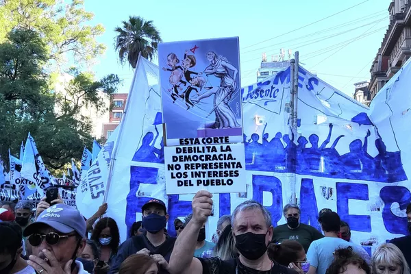Movilización contra la Corte Suprema frente al Palacio de Justicia en Buenos Aires Movilización contra la Corte Suprema frente al Palacio de Justicia en Buenos Aires - Sputnik Mundo