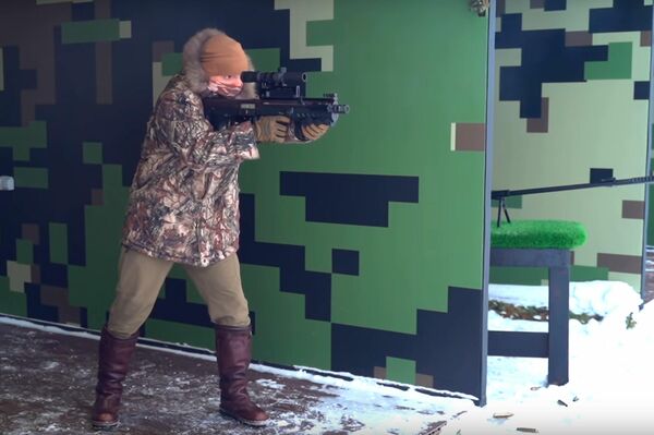 Fusil de asalto ruso ShAK-12 empleado sin un silenciador - Sputnik Mundo