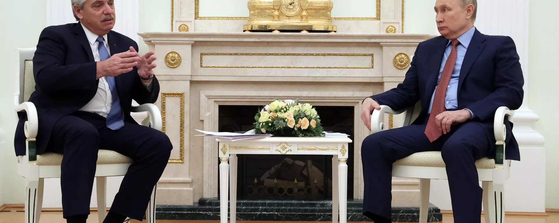 El presidente ruso, Vladímir Putin, en una reunión con su homólogo de Argentina, Alberto Fernández El presidente ruso, Vladímir Putin, en una reunión con su homólogo de Argentina, Alberto Fernández - Sputnik Mundo, 1920, 03.02.2022