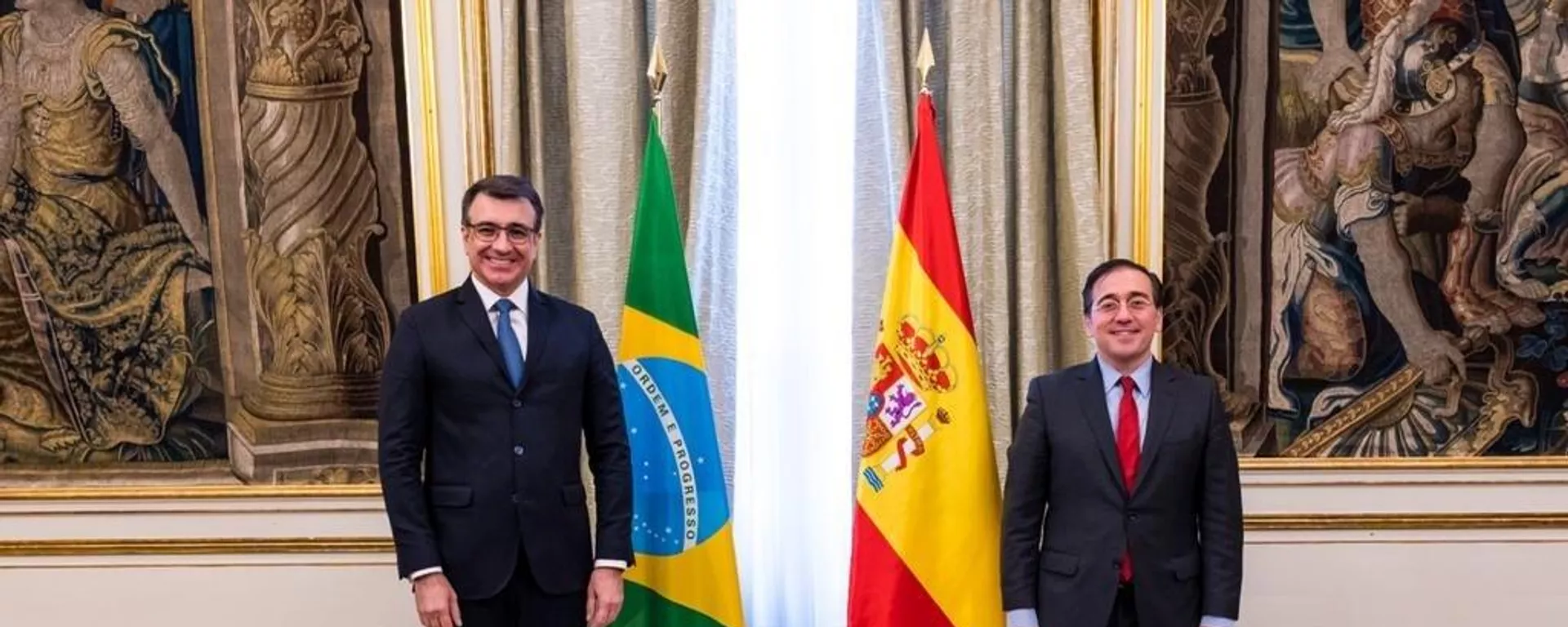 El ministro de Exteriores de Brasil, Carlos Alberto Franco Franca, y el canciller de España, José Manuel Albares El ministro de Exteriores de Brasil, Carlos Alberto Franco Franca, y el canciller de España, José Manuel Albares - Sputnik Mundo, 1920, 03.02.2022