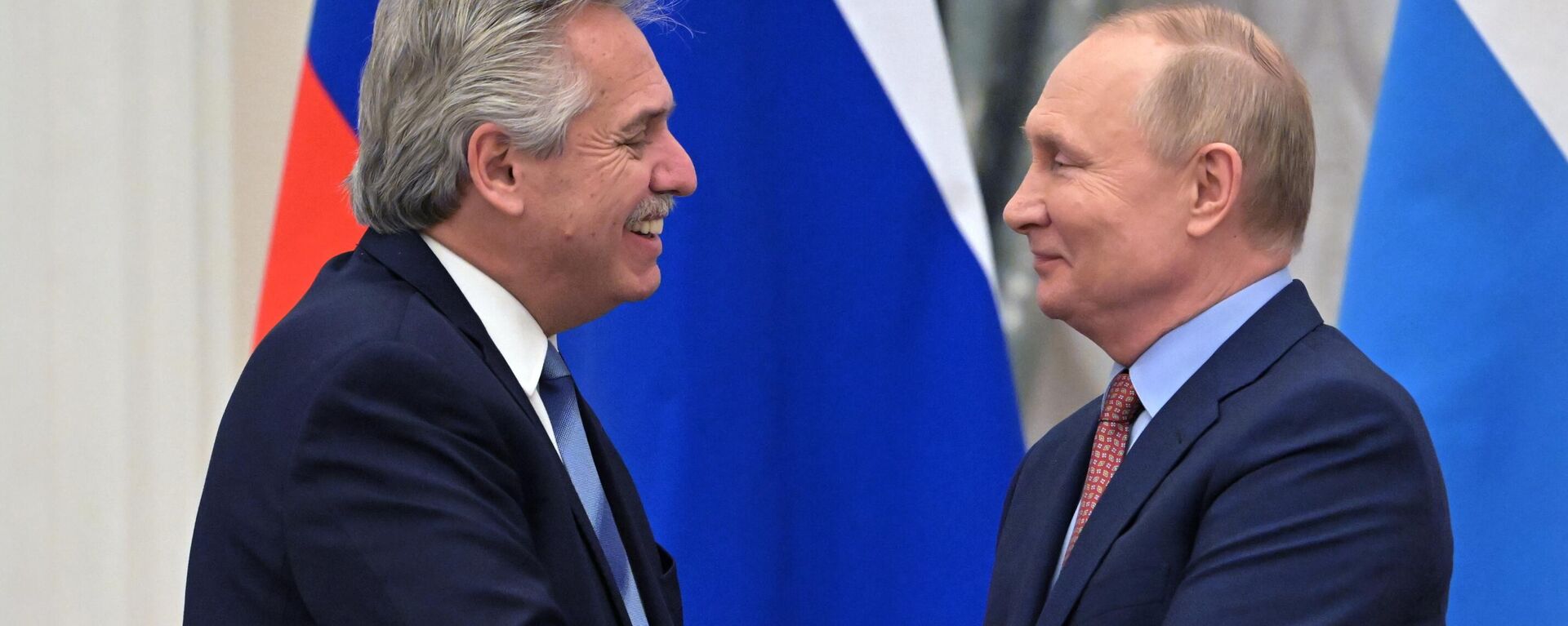 El presidente de Argentina, Alberto Fernández, y el presidente de Rusia, Vladímir Putin - Sputnik Mundo, 1920, 09.02.2022