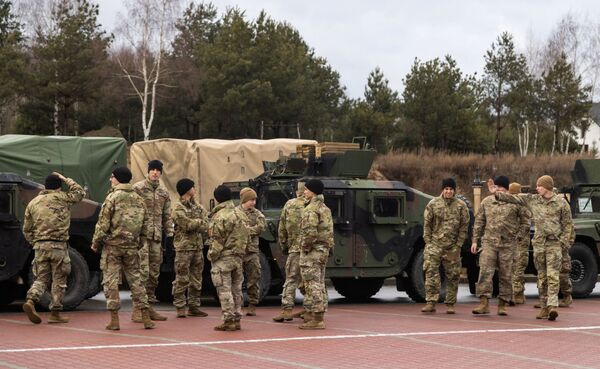 Las aeronaves aterrizaron en el aeropuerto de la ciudad polaca de Rzeszow, a 90 km de la frontera con Ucrania. - Sputnik Mundo