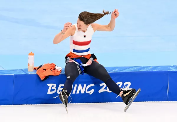 La patinadora Irene Wust (Países Bajos) tras ganar la carrera de los 1.500 metros. La patinadora Irene Wust (Países Bajos) tras ganar la carrera de los 1.500 metros. - Sputnik Mundo