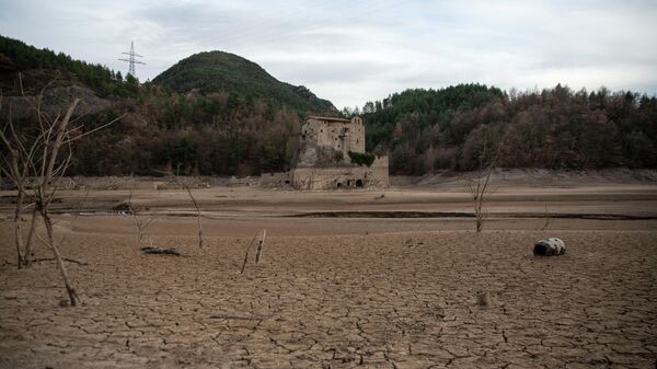 El pantano de La Baells en Bergadá, Bacelona. - Sputnik Mundo