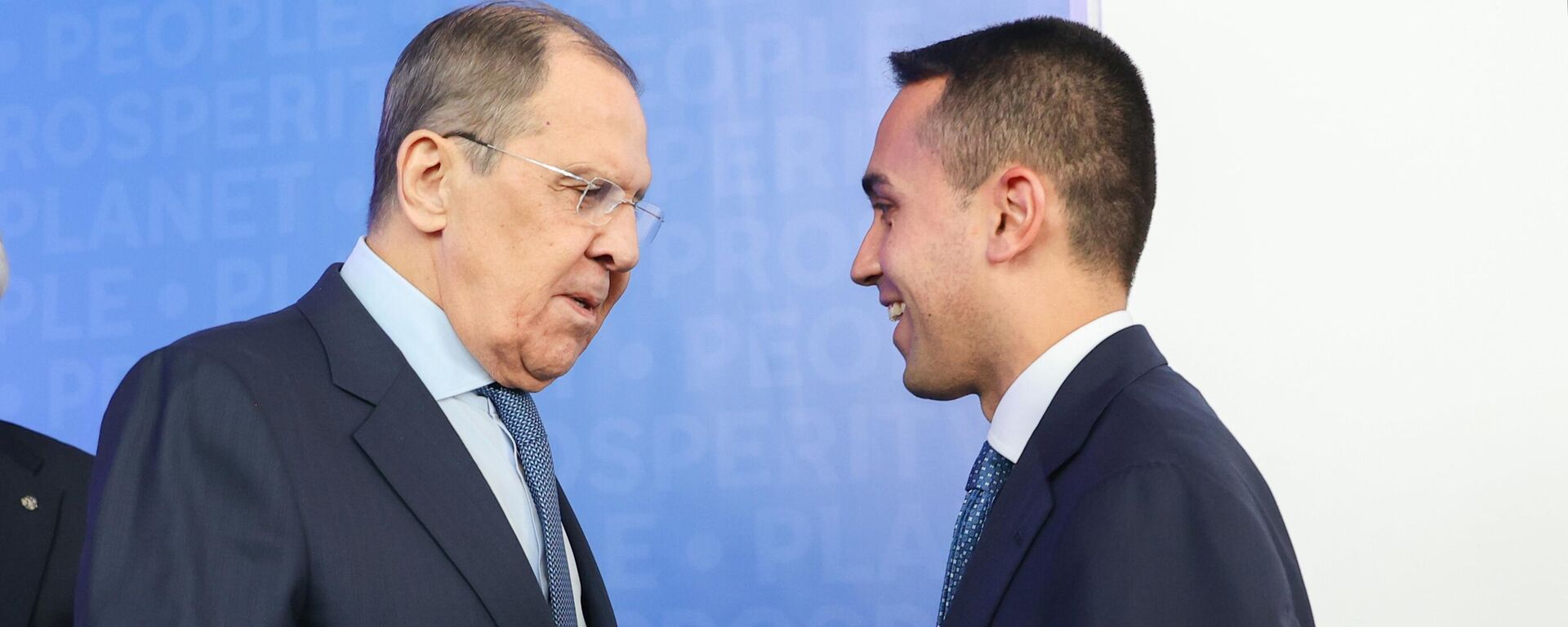 Los ministros de Asuntos Exteriores de Rusia e Italia, Serguéi Lavrov y Luigi Di Maio - Sputnik Mundo, 1920, 10.02.2022