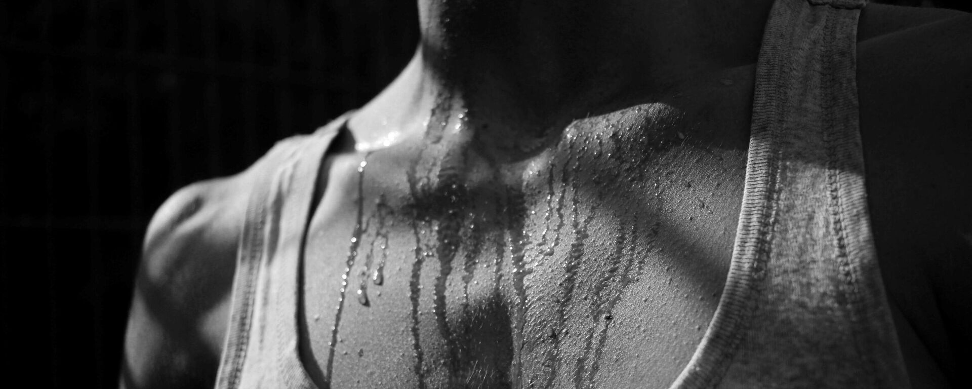 Gotas del sudor en el cuerpo - Sputnik Mundo, 1920, 11.02.2022