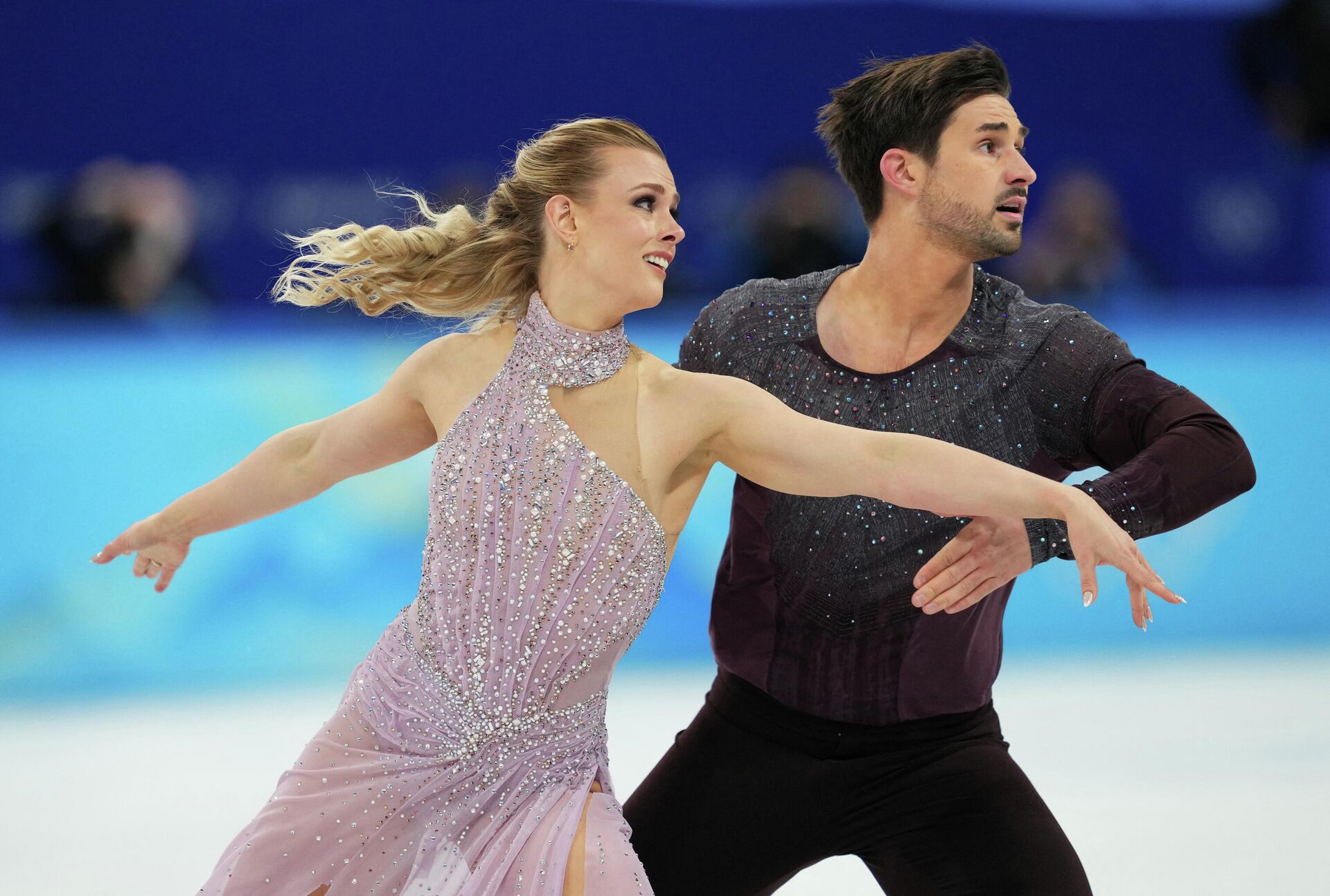 Los patinadores estadounidenses Madison Hubbell y Zachary Donohue - Sputnik Mundo, 1920, 14.02.2022