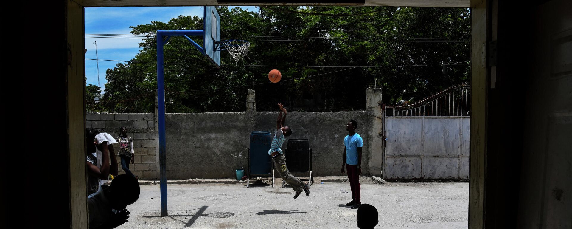 Niños de una escuela en Puerto Príncipe - Sputnik Mundo, 1920, 15.02.2022