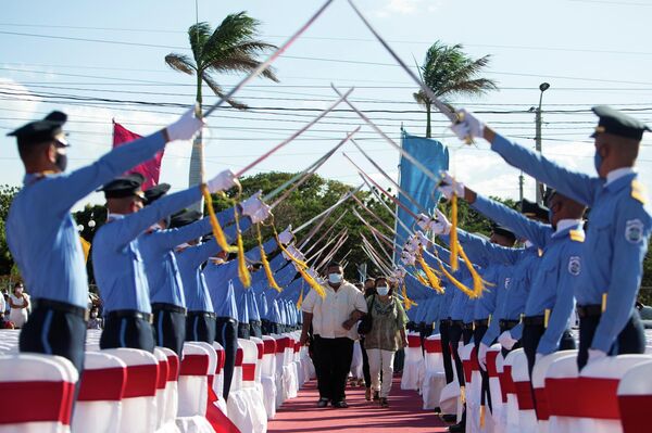 La ceremonia de la boda masiva &#x27;Me caso con vos&#x27; - Sputnik Mundo