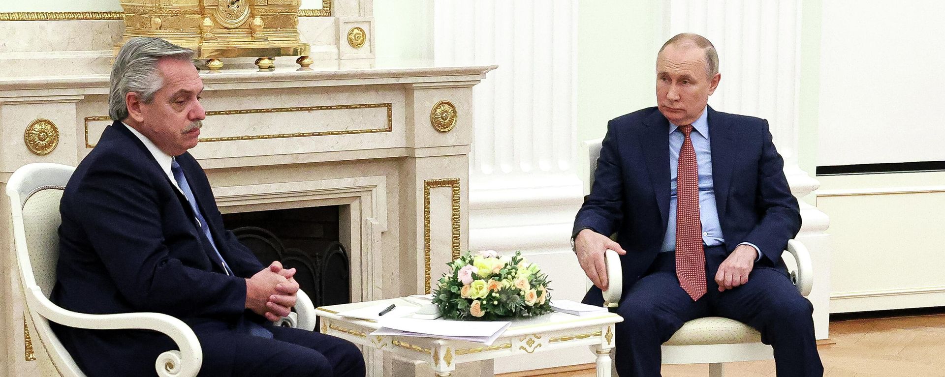 El presidente de Argentina, Alberto Fernández, junto al presidente de Rusia, Vladímir Putin, durante un encuentro en Moscú en febrero de 2022 El presidente de Argentina, Alberto Fernández, junto al presidente de Rusia, Vladímir Putin, durante un encuentro en Moscú en febrero de 2022 - Sputnik Mundo, 1920, 15.02.2022