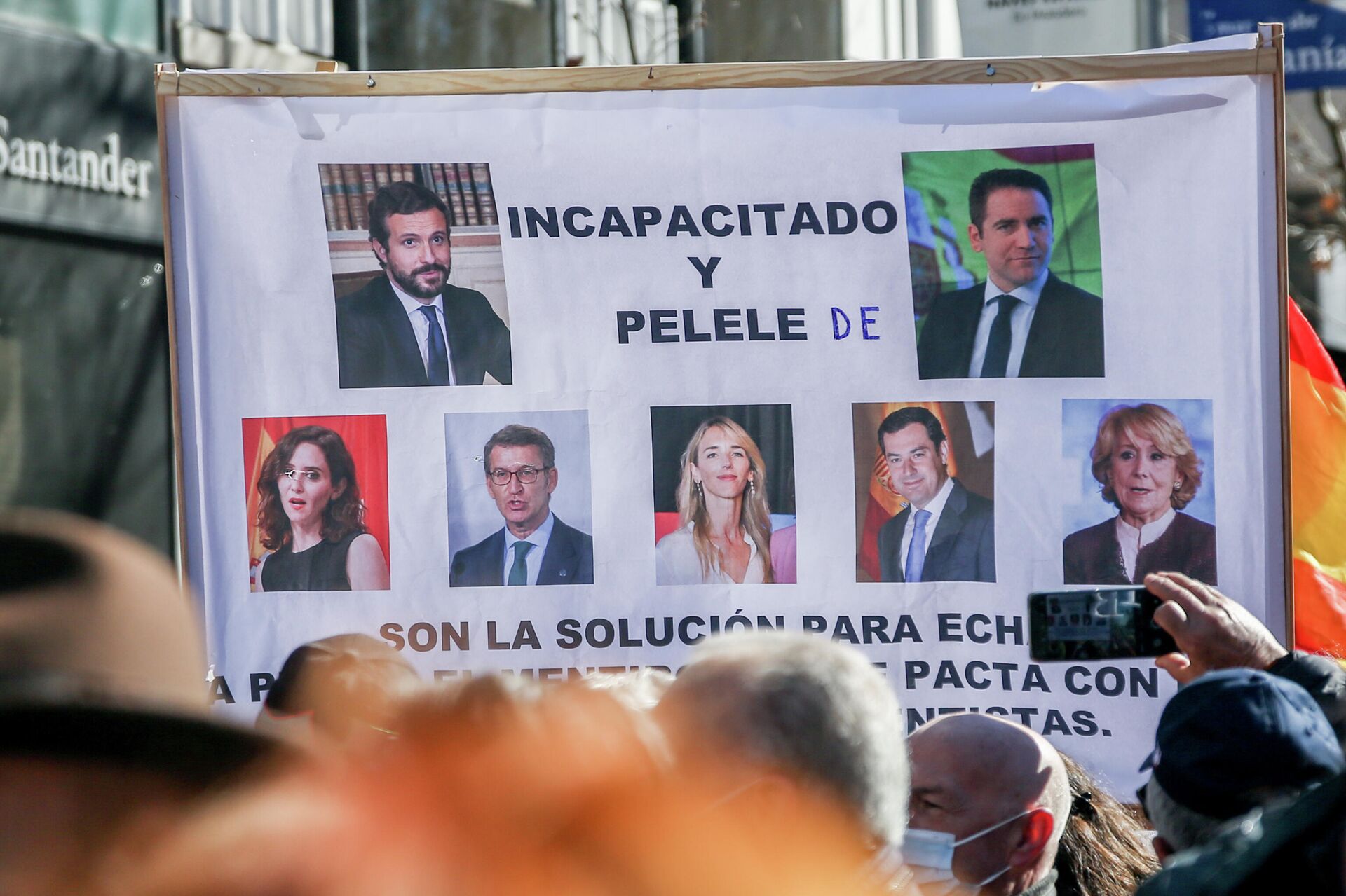 Pancarta de apoyo a Díaz Ayuso (Madrid) - Sputnik Mundo, 1920, 21.02.2022