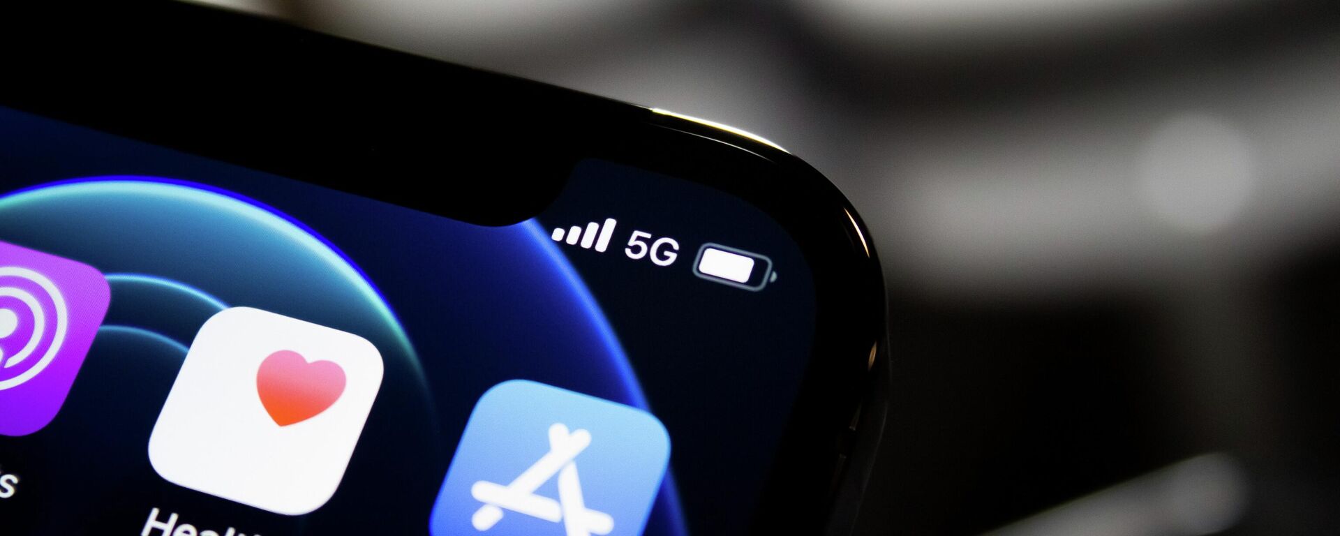 Pantalla de inicio de teléfono con 5G - Sputnik Mundo, 1920, 06.05.2023