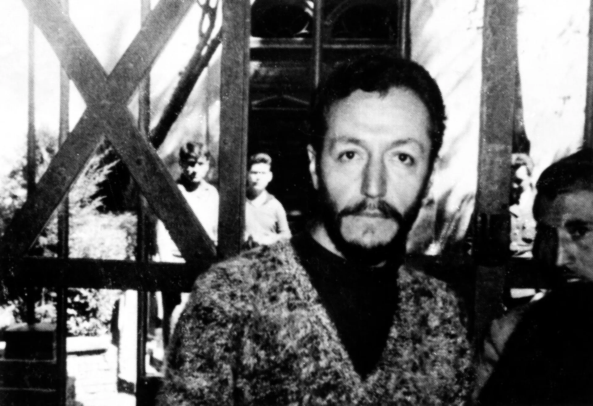 Marcelo Quiroga Santa Cruz en la Cárcel de San Pedro tras ser apresado en 1968 por el Gobierno de general Barrientos por haberle iniciado un juicio de responsabilidades en el Congreso Marcelo Quiroga Santa Cruz en la Cárcel de San Pedro tras ser apresado en 1968 por el Gobierno de general Barrientos por haberle iniciado un juicio de responsabilidades en el Congreso - Sputnik Mundo, 1920, 23.02.2022