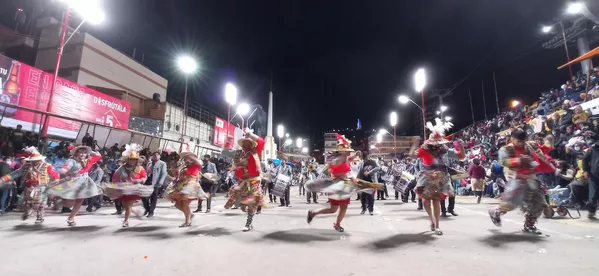 La danza del Tinku es originaria del norte de Potosí. En sus vigorosos pasos simulan una pelea. La danza del Tinku es originaria del norte de Potosí. En sus vigorosos pasos simulan una pelea. - Sputnik Mundo