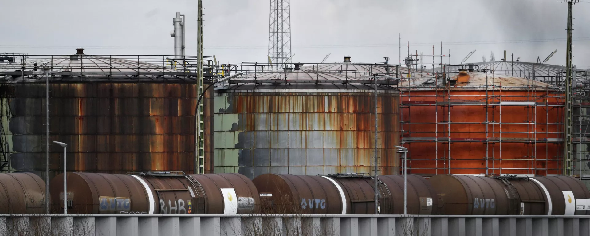 Los depósitos de petróleo Los depósitos de petróleo - Sputnik Mundo, 1920, 02.03.2022