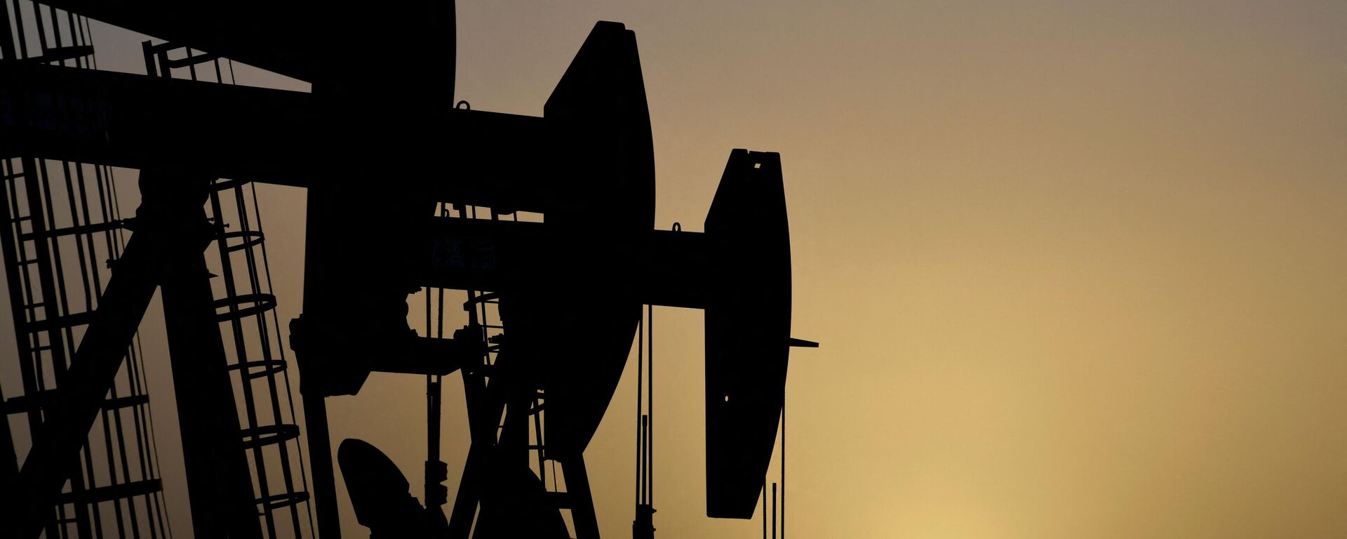 Extracción del petróleo (imagen referencial) - Sputnik Mundo, 1920, 07.03.2022
