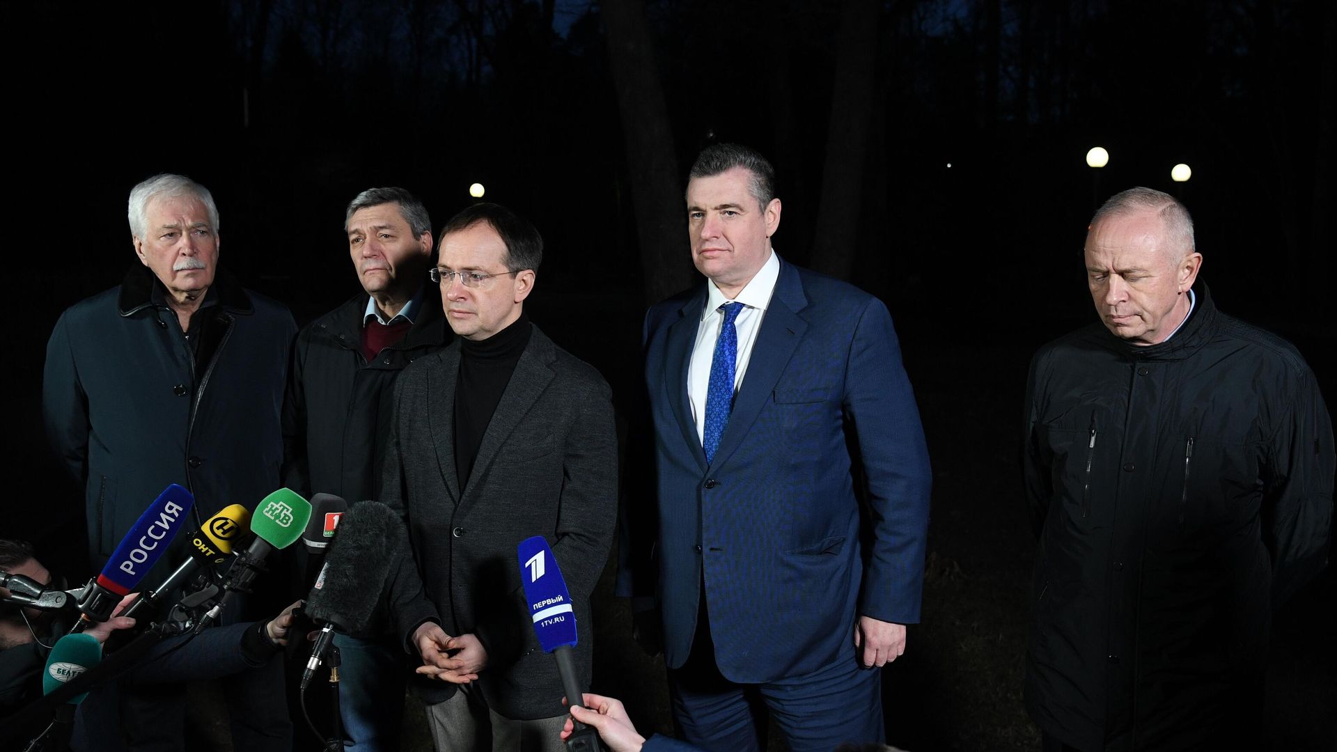 Delegación rusa esperando a la delegación ucraniana para las negociaciones en Bielorrusia - Sputnik Mundo, 1920, 03.03.2022