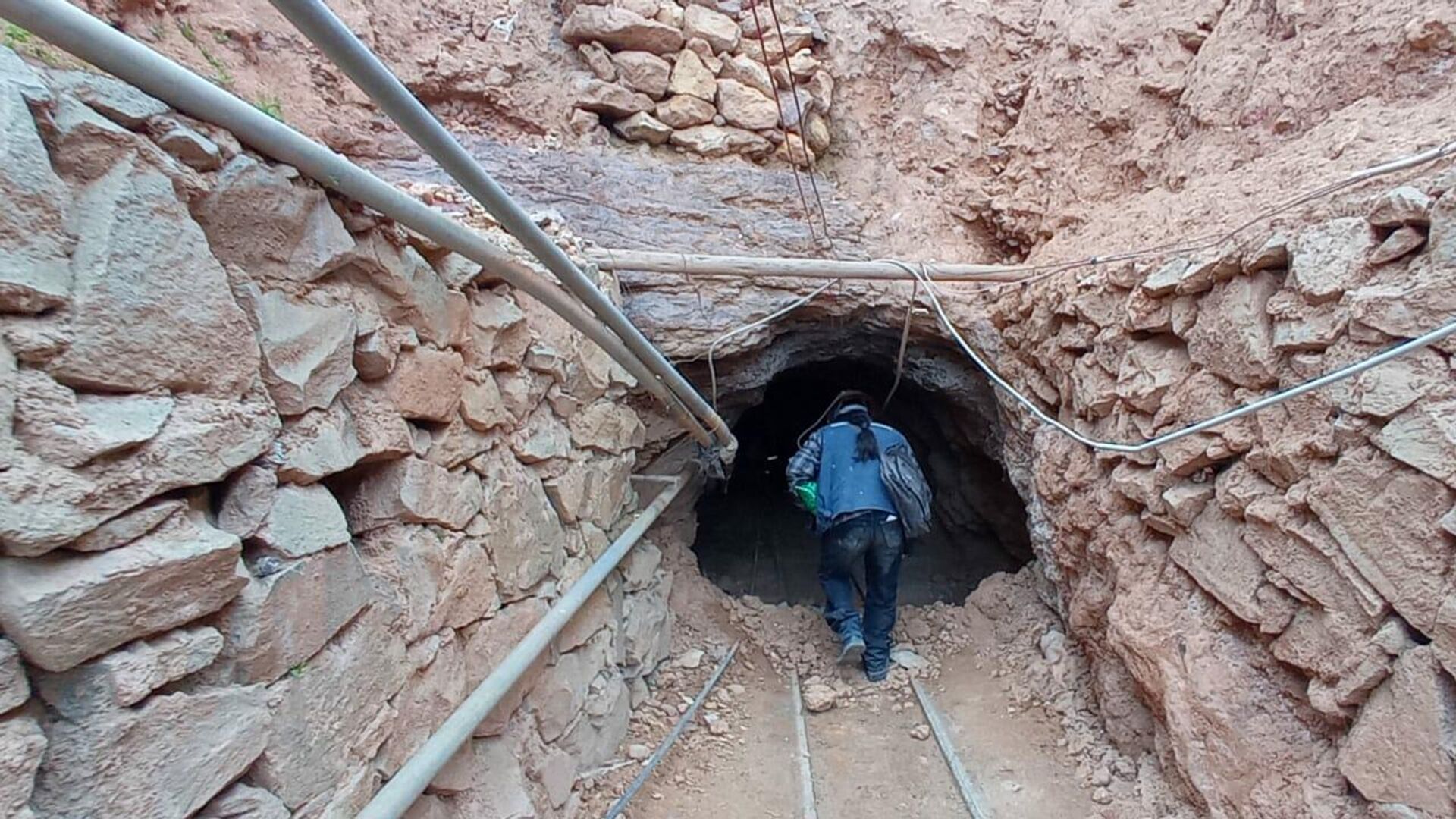 Entrada a la mina San José Jallpa Socavón - Sputnik Mundo, 1920, 04.03.2022