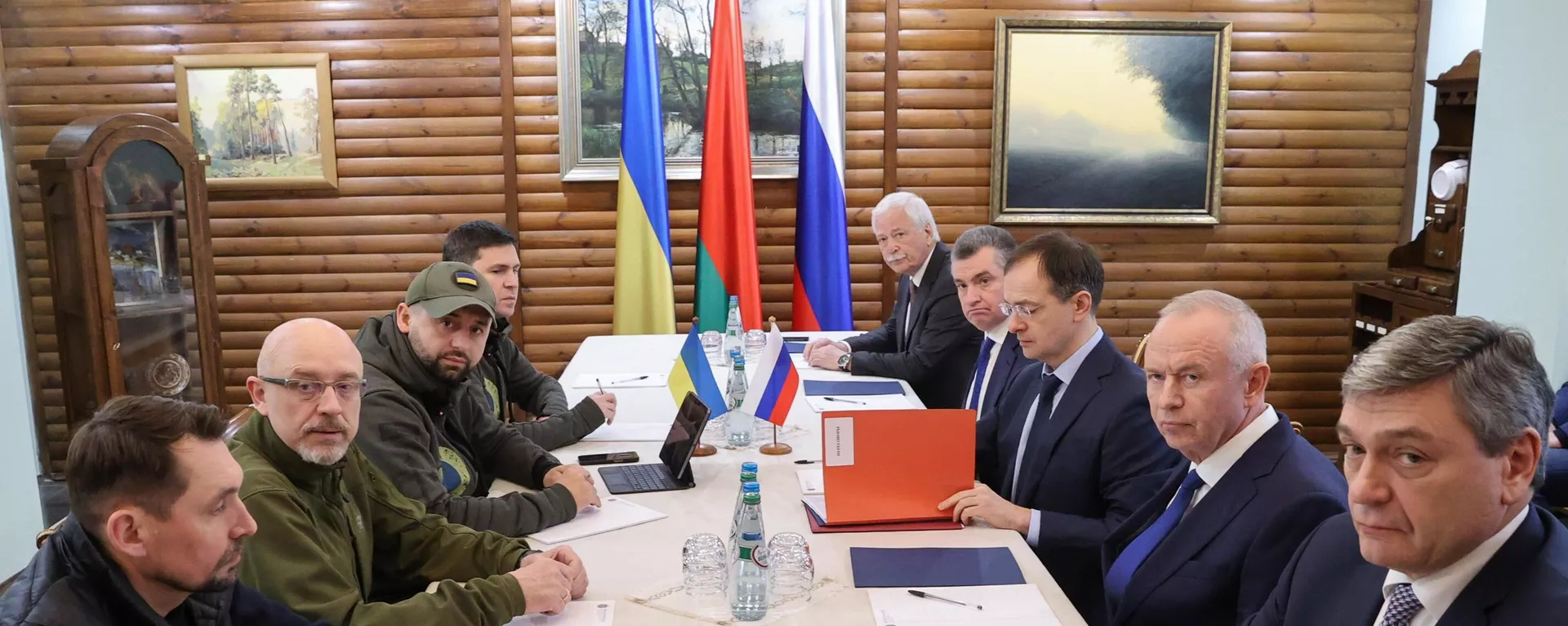 Tercera ronda de las negociaciones ruso-ucranianas en Bielorrusia Tercera ronda de las negociaciones ruso-ucranianas en Bielorrusia - Sputnik Mundo, 1920, 07.03.2022