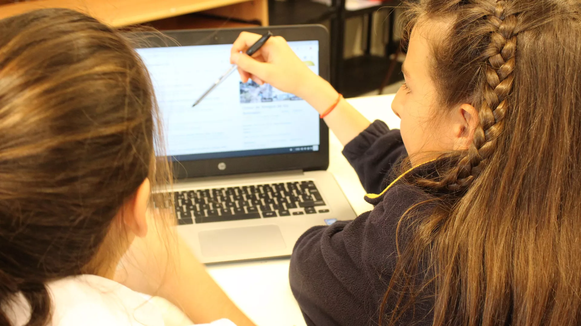 Niñas y adolescentes aprenden a programar en Technovation Girls Chile 