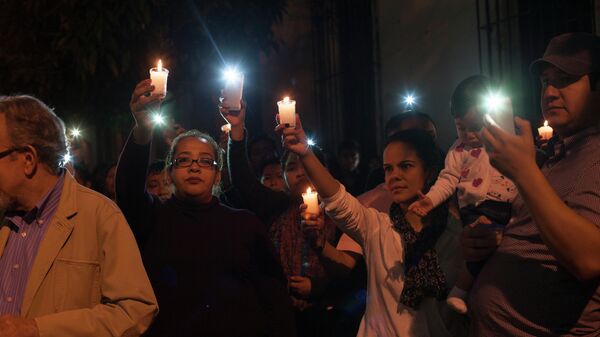 La gente en Guatemala tras el incendio (archivo) - Sputnik Mundo