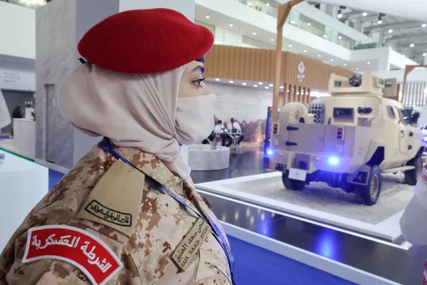 Los organizadores del evento destacan que la celebración del World Defense Show 2022 en Arabia Saudí tiene muchas ventajas, ya que este país se encuentra entre los 20 países más desarrollados del mundo y está situado en el centro geométrico de los tres continentes: Europa, Asia y África. Los organizadores del evento destacan que la celebración del World Defense Show 2022 en Arabia Saudí tiene muchas ventajas, ya que este país se encuentra entre los 20 países más desarrollados del mundo y está situado en el centro geométrico de los tres continentes: Europa, Asia y África. - Sputnik Mundo