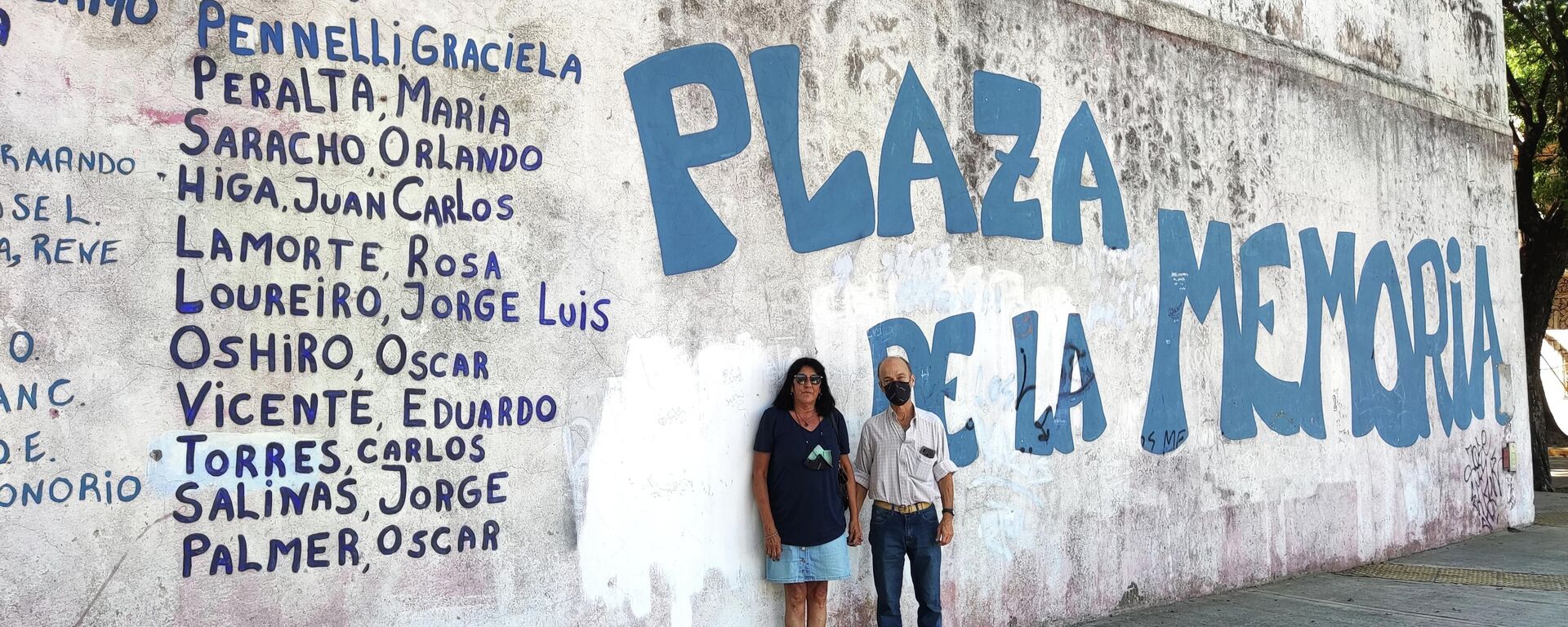 Luz Martínez y Pablo Salazar en la Plaza por la Memoria en Pompeya - Sputnik Mundo, 1920, 10.03.2022