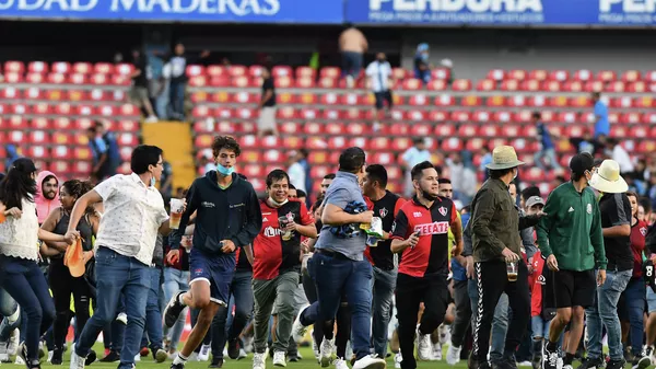 Golpiza en el Estadio Corregidora  - Sputnik Mundo