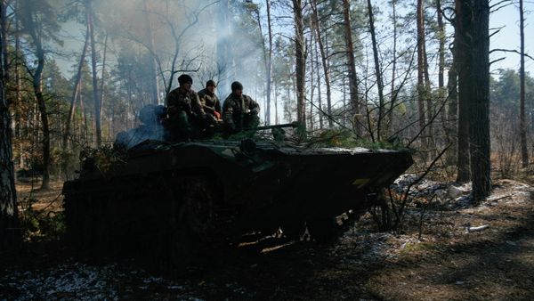 Unos militares ucranianos Unos militares ucranianos - Sputnik Mundo